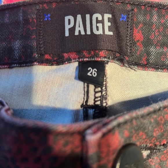PAIGE Hoxton Ultra Skinny Pants Snake skin Print Red & Black size 26 - Picture 4 of 10